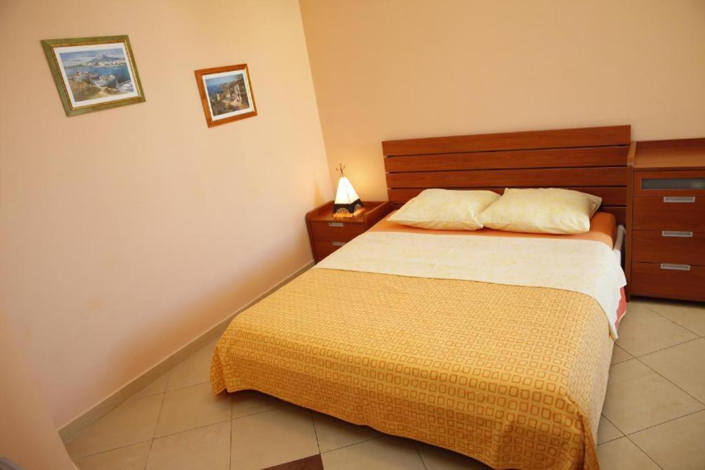 Vila Nara Hotel Vodice Exterior photo